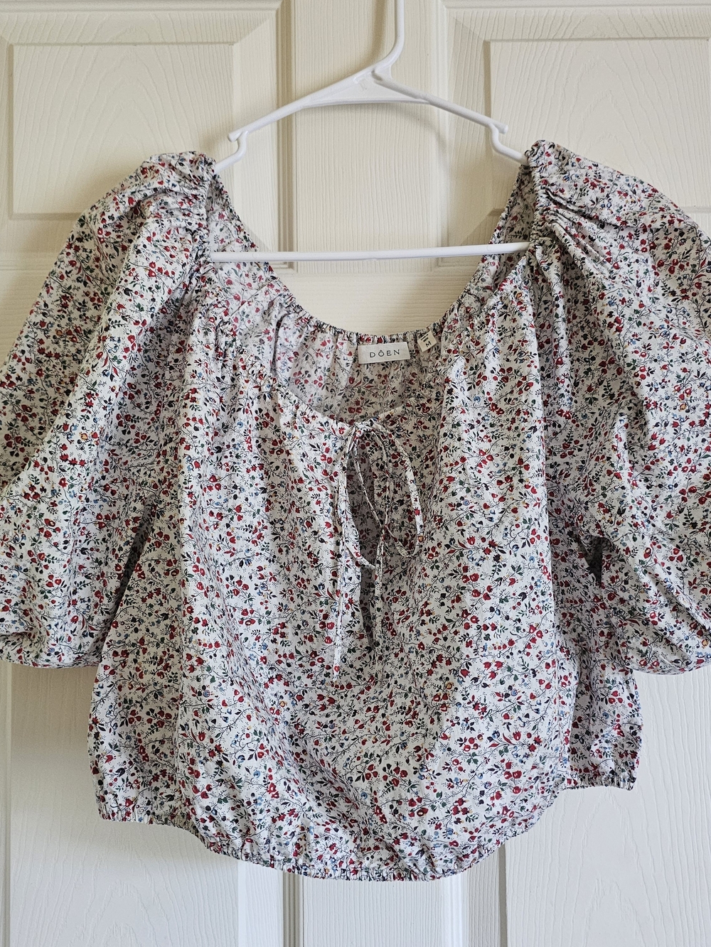 DÔEN Floral Puff Sleeve Cropped Blouse | Women's Medium | Cottagecore